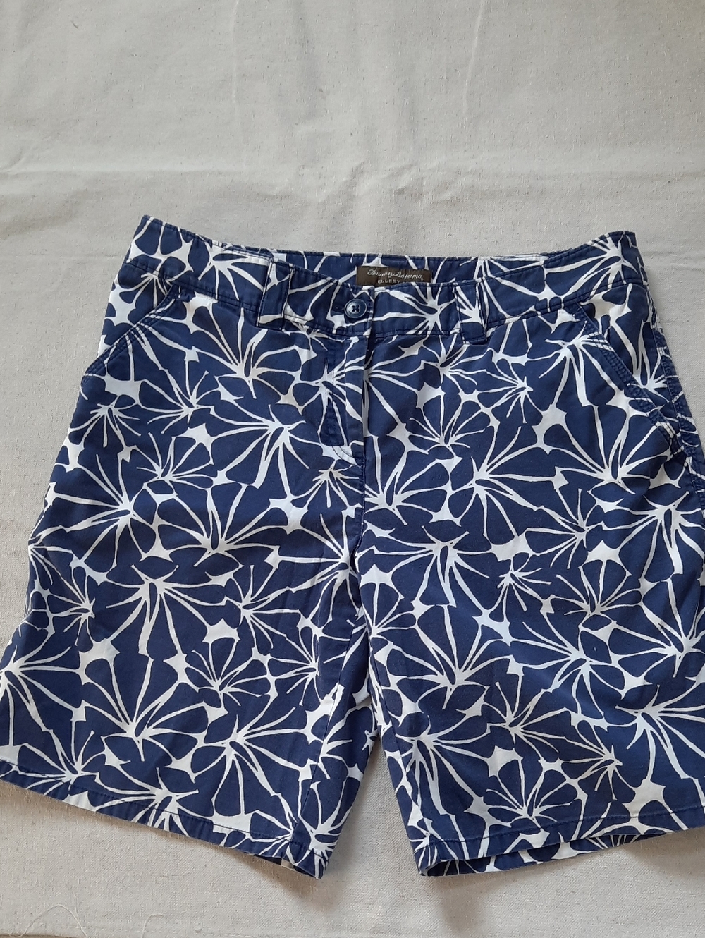 Tommy Bahama Navy and White Floral  Shorts , Ellery Fit